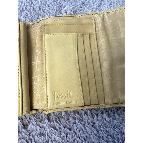 FOSSIL Women's Hanover Yellow Genuine Leather Wallet - Picture 10 of 13